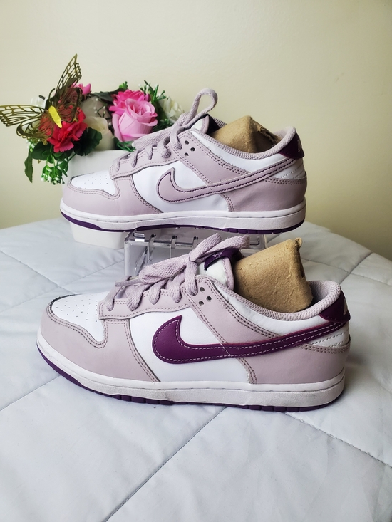 Nike Other - Nike Kids Low-Top Sneakers in Light Lavender and Deep Purple Size 3Y Unisex